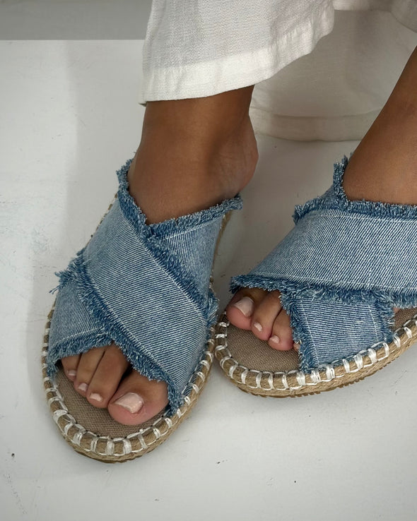 CRISS-CROSS DENIM JUTE SLIDES - LIGHT BLUE DENIM