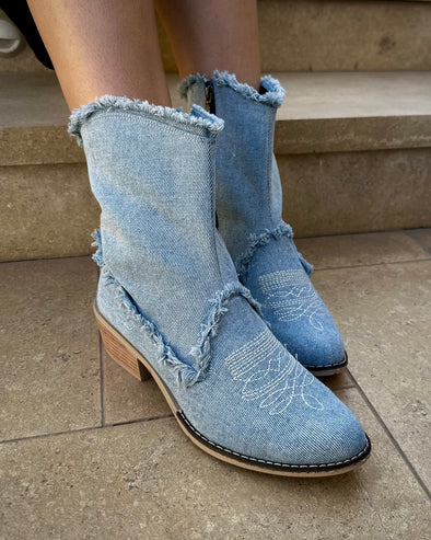 FRINGED DENIM TEXAS BOOTS - LIGHT BLUE DENIM