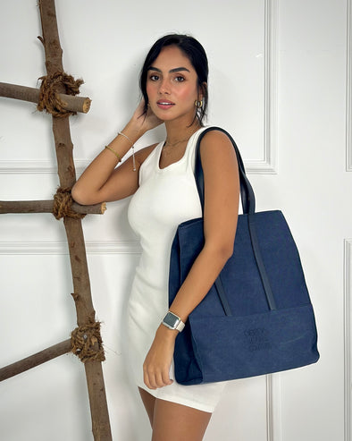 THE CARRYALL TOTE - NAVY